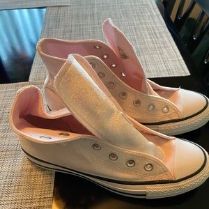 Pink Velvet Converse 7.5